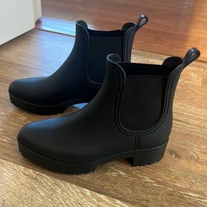 Size 8 Jeffery Campbell rain booties